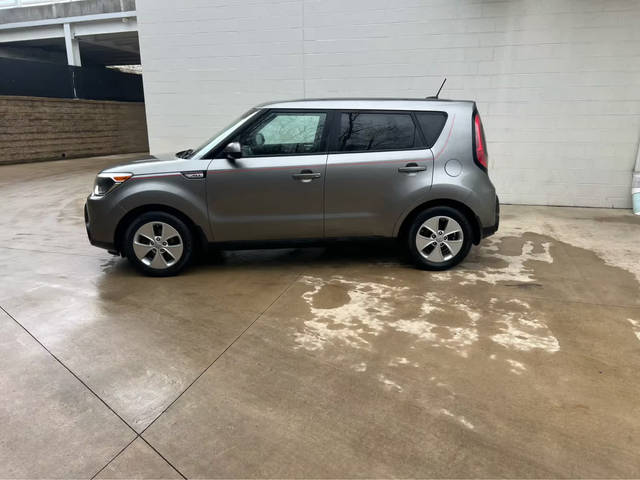 2015 Kia Soul Base FWD photo