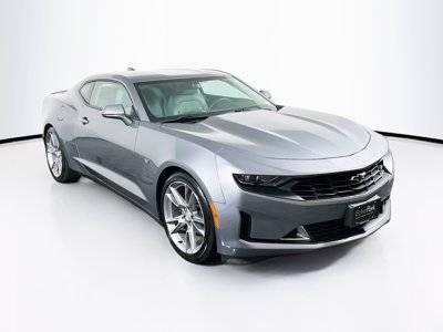 2020 Chevrolet Camaro 2LT RWD photo