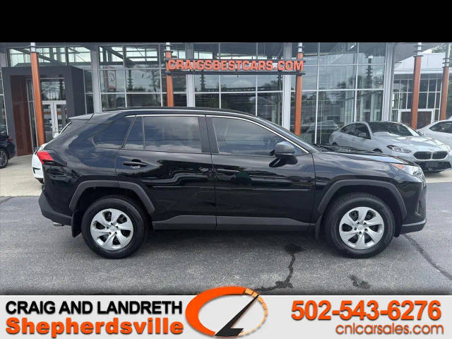 2019 Toyota RAV4 LE AWD photo
