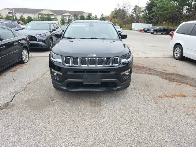 2019 Jeep Compass Latitude 4WD photo