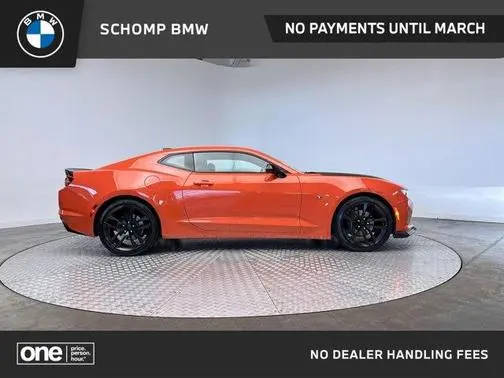 2020 Chevrolet Camaro 2LT RWD photo