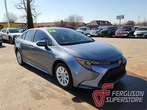 2020 Toyota Corolla LE FWD photo