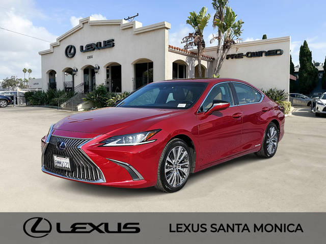 2019 Lexus ES ES 300h FWD photo