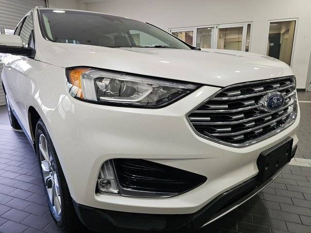 2019 Ford Edge Titanium FWD photo