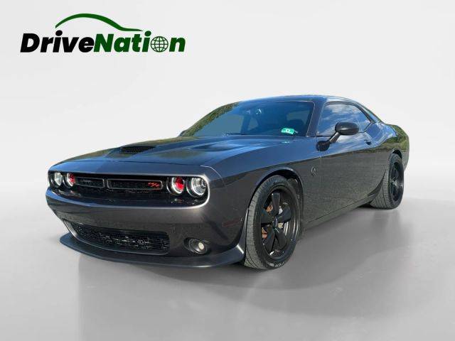 2016 Dodge Challenger 392 Hemi Scat Pack Shaker RWD photo