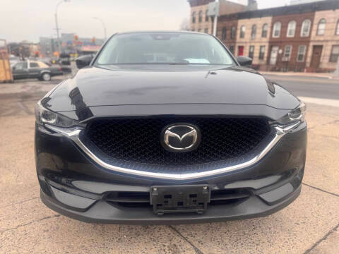 2019 Mazda CX-5 Touring FWD photo