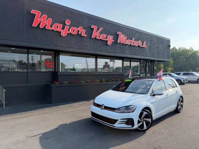 2019 Volkswagen Golf GTI SE FWD photo
