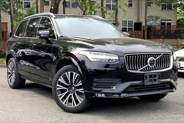 2020 Volvo XC90 Momentum AWD photo