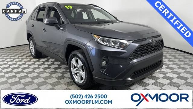 2019 Toyota RAV4 XLE FWD photo