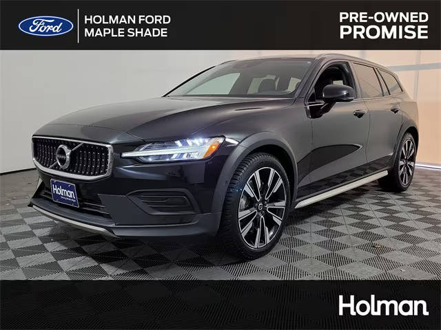 2020 Volvo V60 Cross Country  AWD photo