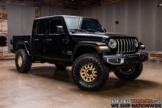 2020 Jeep Gladiator Overland 4WD photo
