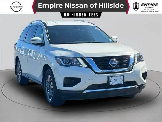 2019 Nissan Pathfinder S 4WD photo