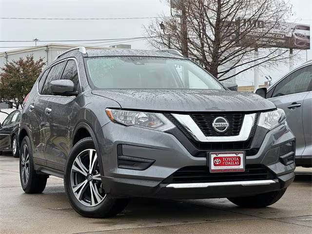 2019 Nissan Rogue SV FWD photo