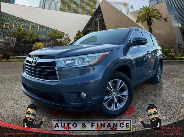 2015 Toyota Highlander XLE AWD photo