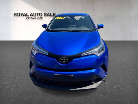 2019 Toyota C-HR XLE FWD photo