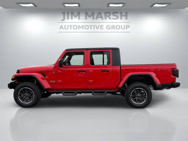 2020 Jeep Gladiator Overland 4WD photo