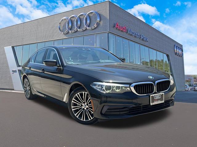 2019 BMW 5 Series 530i xDrive AWD photo
