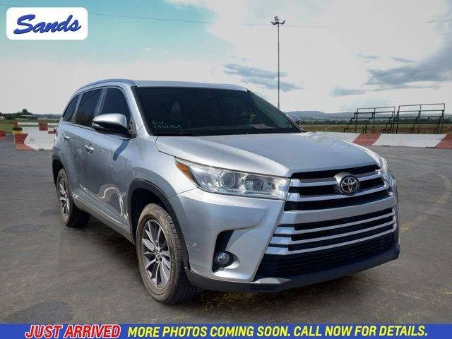 2019 Toyota Highlander XLE FWD photo