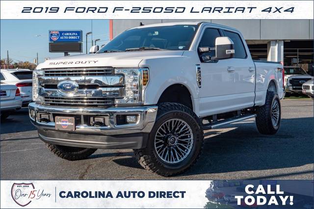 2019 Ford F-250 Super Duty LARIAT 4WD photo