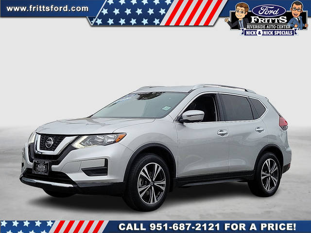 2019 Nissan Rogue SV FWD photo