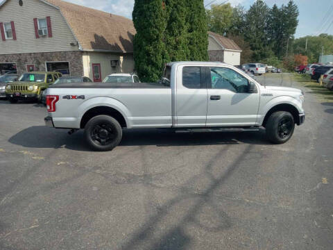 2016 Ford F-150 LARIAT 4WD photo