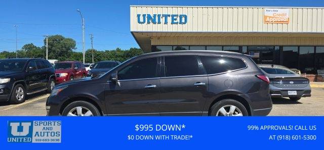 2016 Chevrolet Traverse LT FWD photo