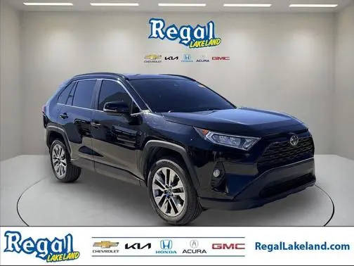 2019 Toyota RAV4 XLE Premium FWD photo