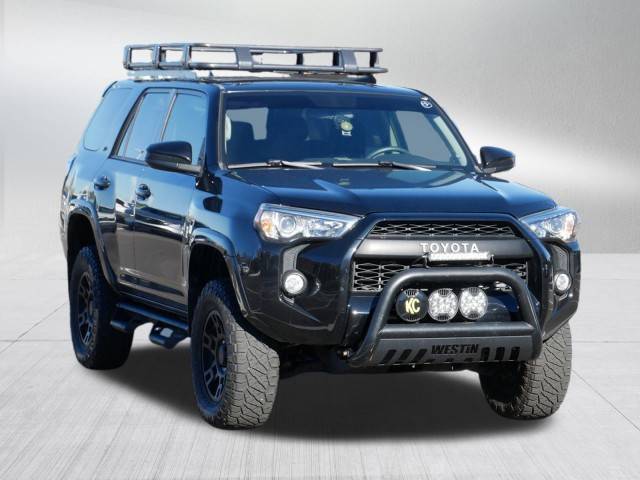 2019 Toyota 4Runner SR5 4WD photo