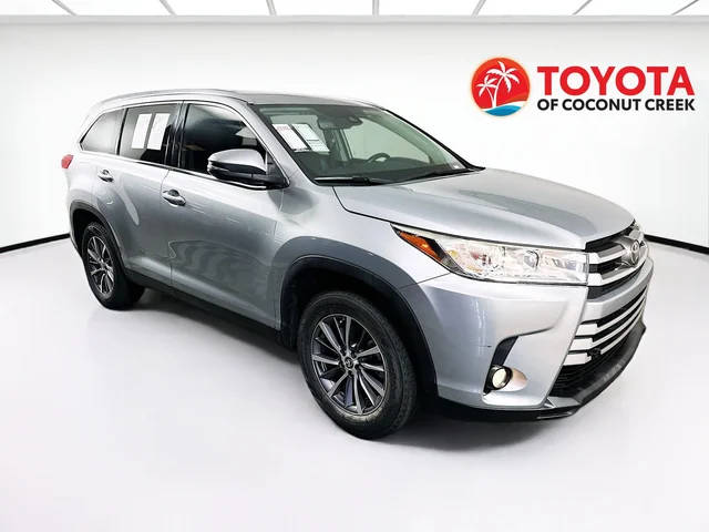 2019 Toyota Highlander XLE FWD photo