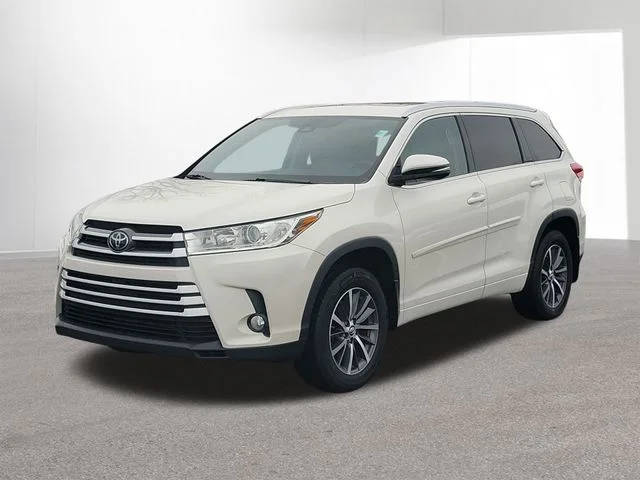 2019 Toyota Highlander Limited Platinum AWD photo