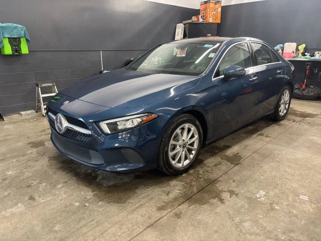 2019 Mercedes-Benz A-Class A 220 FWD photo