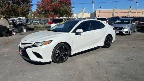 2019 Toyota Camry XSE FWD photo