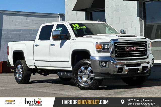 2019 GMC Sierra 2500HD SLT 4WD photo