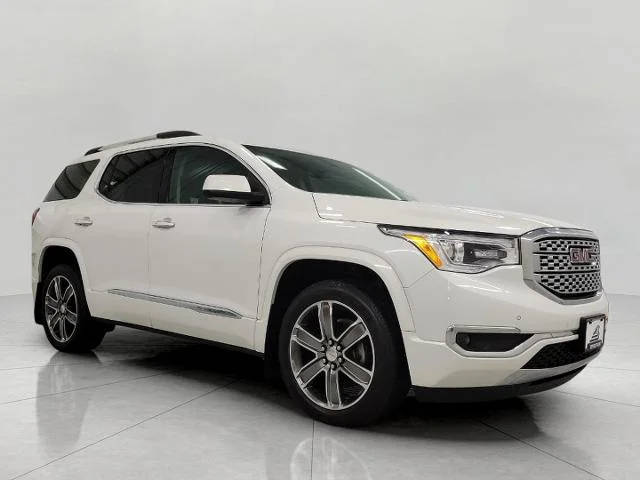 2019 GMC Acadia Denali AWD photo