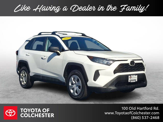 2019 Toyota RAV4 LE AWD photo
