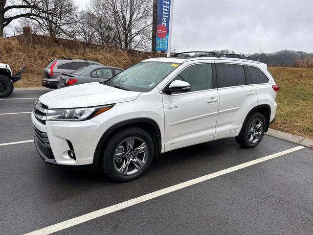 2019 Toyota Highlander Hybrid Limited Platinum AWD photo