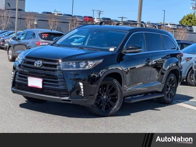 2019 Toyota Highlander SE FWD photo