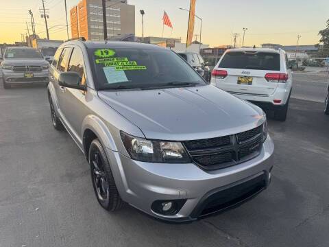 2019 Dodge Journey SE FWD photo