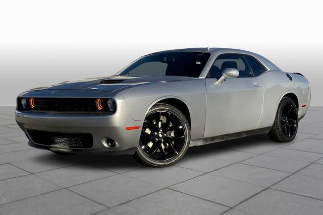 2019 Dodge Challenger SXT RWD photo