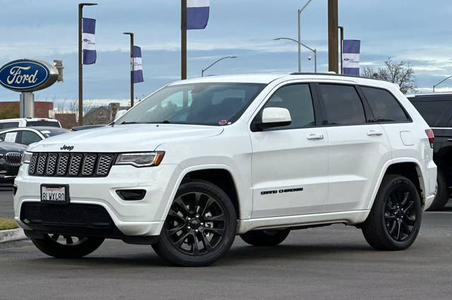 2020 Jeep Grand Cherokee Altitude 4WD photo