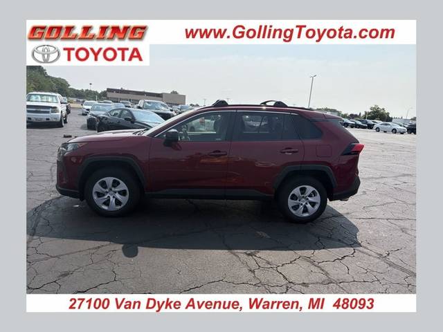 2019 Toyota RAV4 LE AWD photo