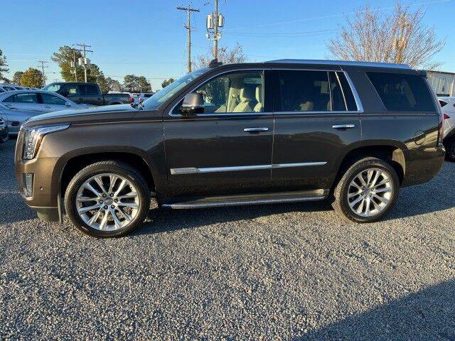 2020 Cadillac Escalade Luxury 4WD photo