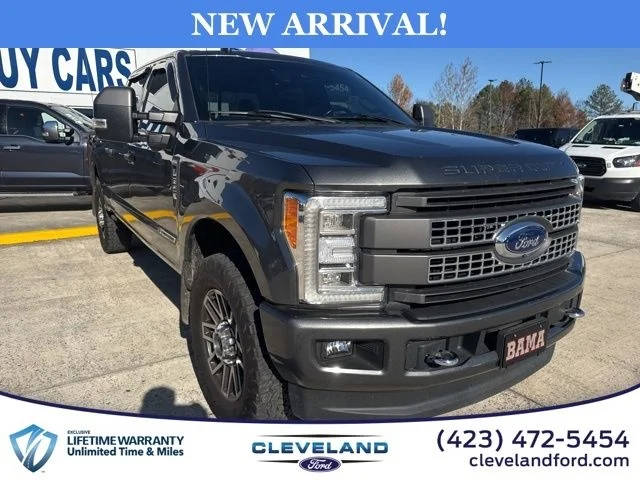 2019 Ford F-250 Super Duty Platinum 4WD photo