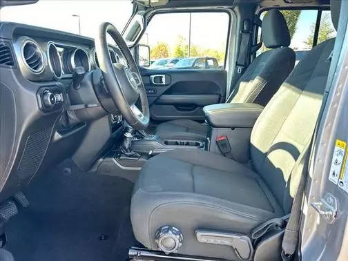 2019 Jeep Wrangler Unlimited Sahara 4WD photo