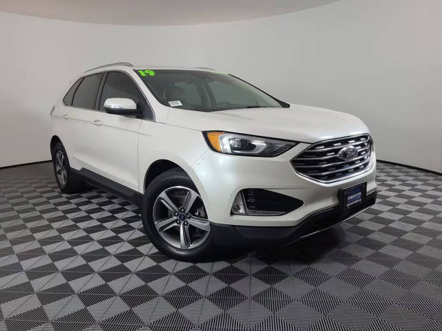 2019 Ford Edge SEL FWD photo