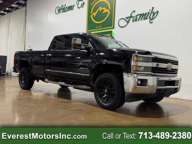 2015 Chevrolet Silverado 2500HD LTZ 4WD photo