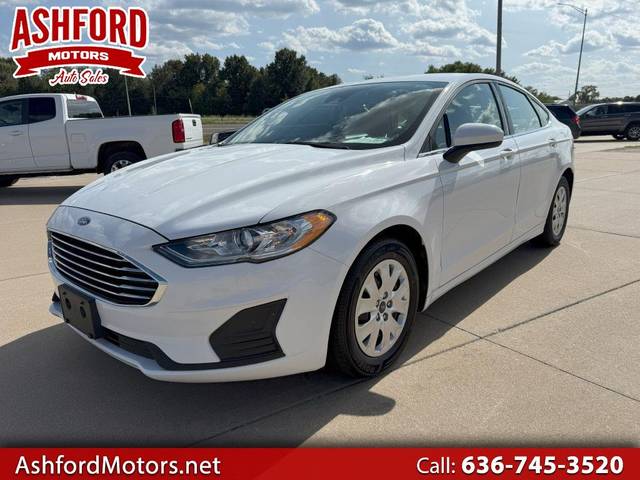 2019 Ford Fusion S FWD photo