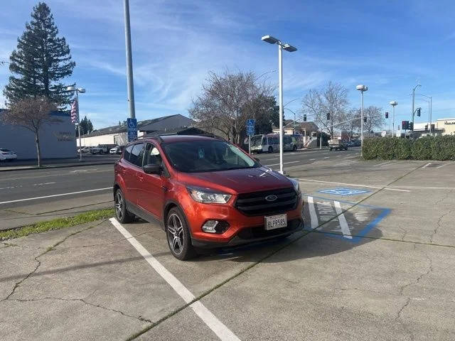 2019 Ford Escape SEL 4WD photo