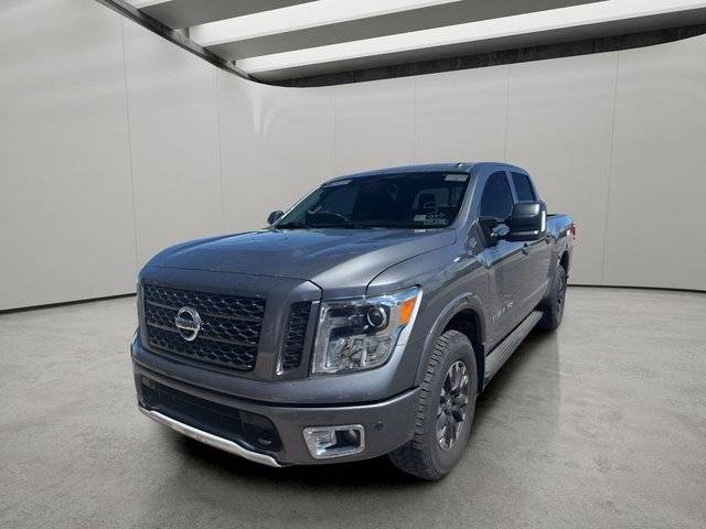 2019 Nissan Titan PRO-4X 4WD photo
