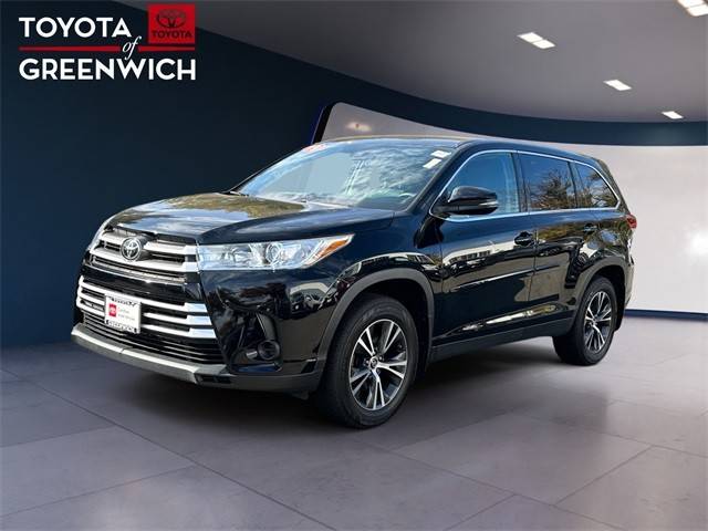 2019 Toyota Highlander LE AWD photo